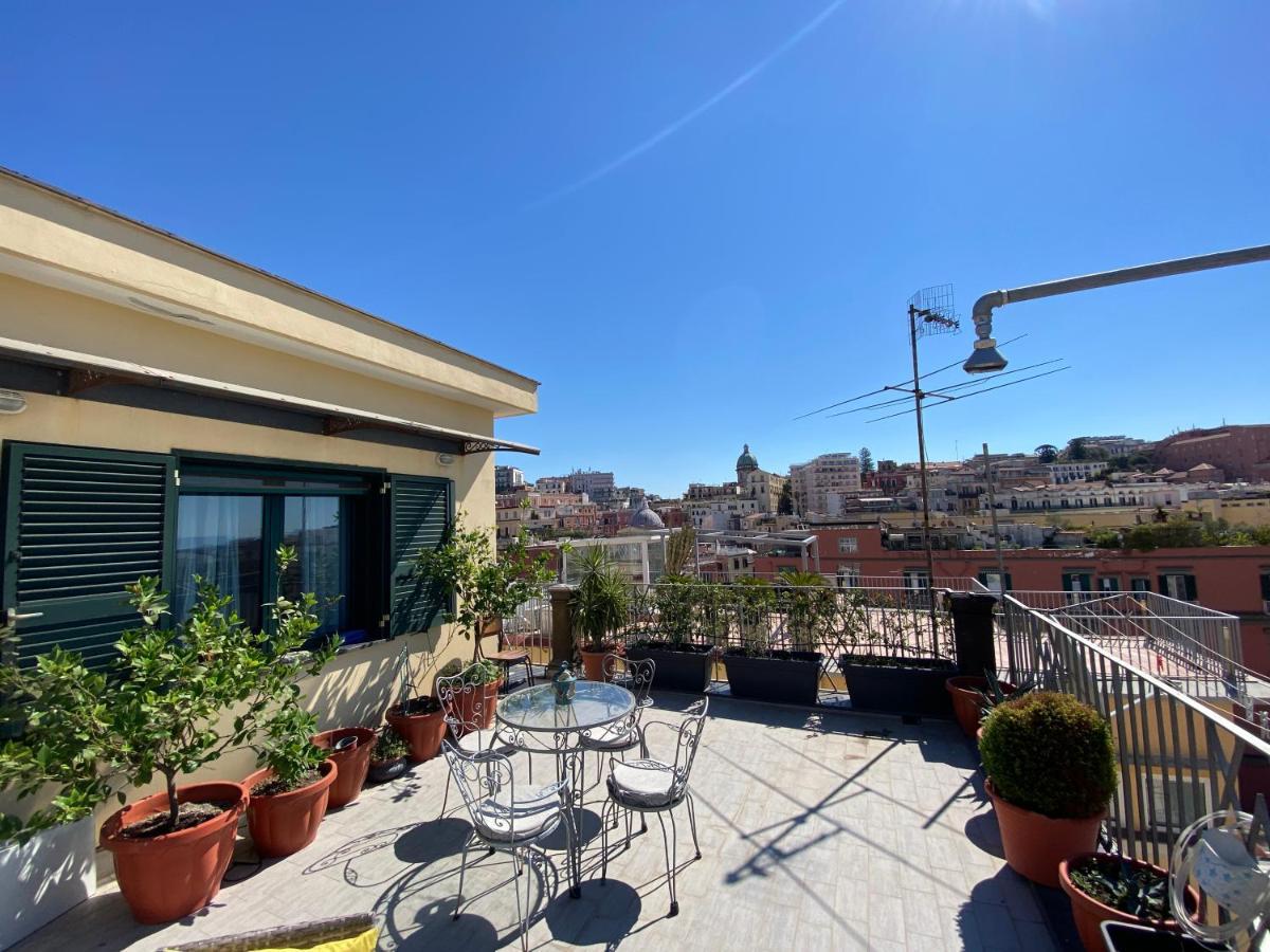 La Casa Di Nettuno Apartment Napoli Bagian luar foto
