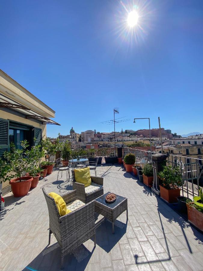 La Casa Di Nettuno Apartment Napoli Bagian luar foto