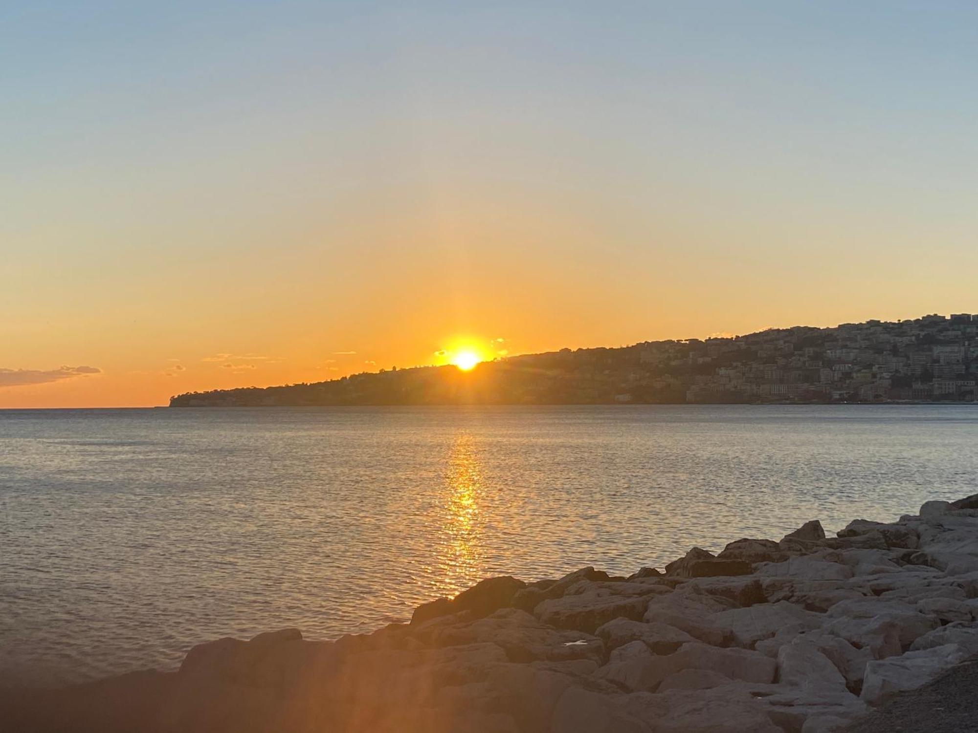 La Casa Di Nettuno Apartment Napoli Bagian luar foto